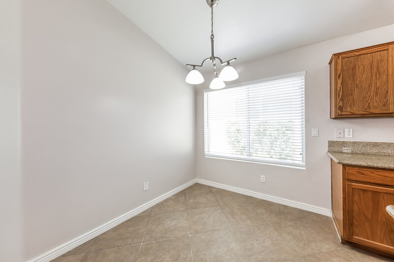 2,620/Mo, 19246 N 31st St Phoenix, AZ 85050 Dining Room View