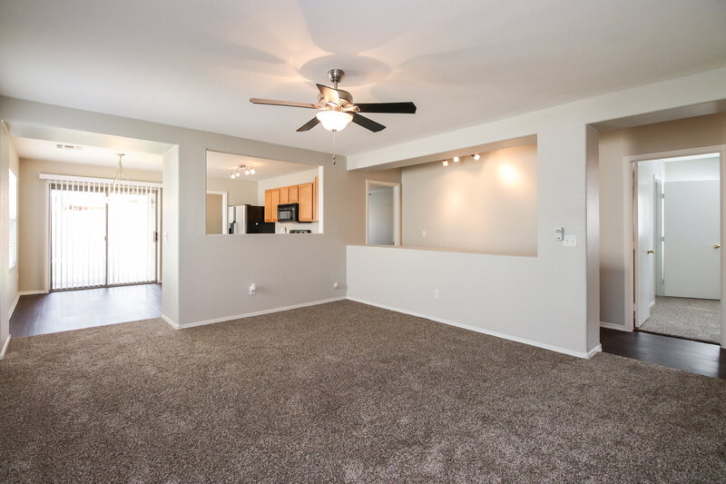 2,155/Mo, 2316 E Peach Tree Dr Chandler, AZ 85249 Living Room View 2