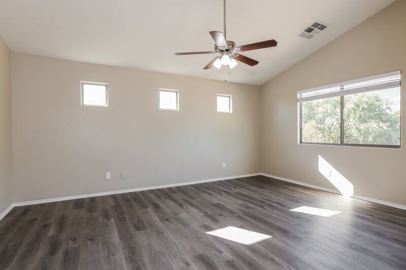 2,080/Mo, 960 N 168th Dr Goodyear, AZ 85338 Main Bedroom View
