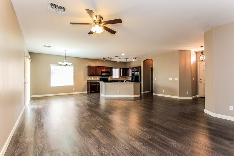 2,300/Mo, 14133 W Crocus Dr Surprise, AZ 85379 Family Room View