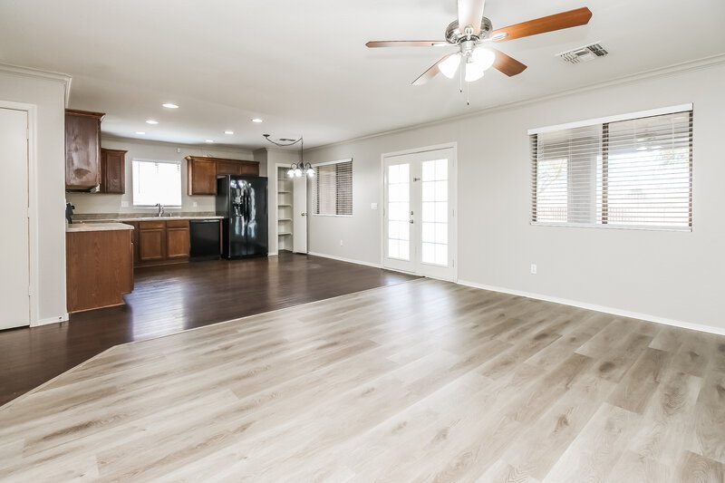 2,505/Mo, 452 S Sabrina Mesa, AZ 85208 Living Room View 2