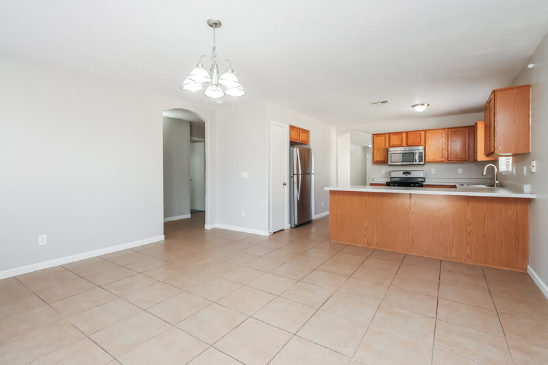 2,220/Mo, 11026 E Delta Ave Mesa, AZ 85208 Living Room View 2