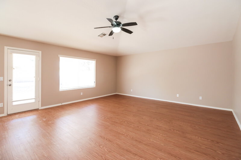 1,960/Mo, 3591 E Magnus Dr San Tan Valley, AZ 85140 Living Room View