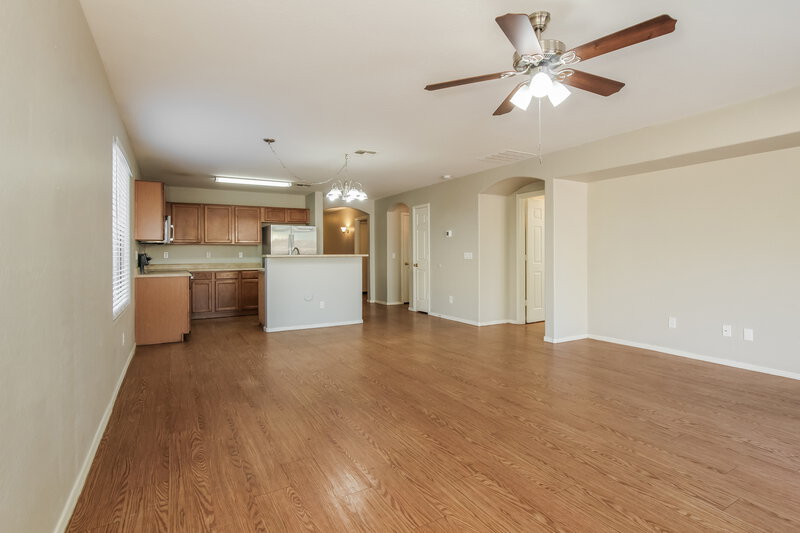 1,980/Mo, 372 S 151st Ave Goodyear, AZ 85338 Living Room View 2