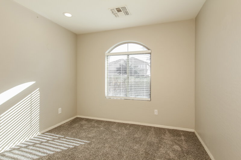 1,980/Mo, 372 S 151st Ave Goodyear, AZ 85338 Bedroom View 3