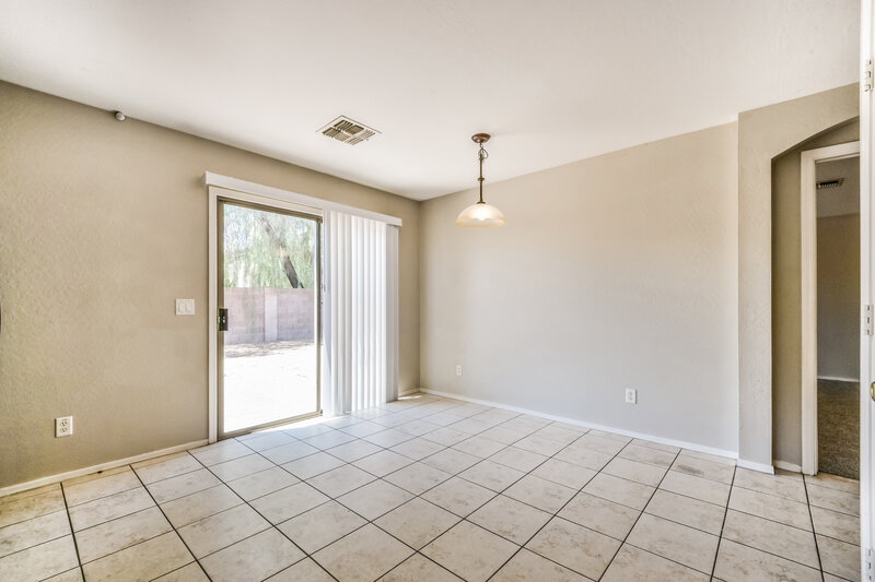 1,930/Mo, 10849 E Carol Ave Mesa, AZ 85208 Dining Room View 2