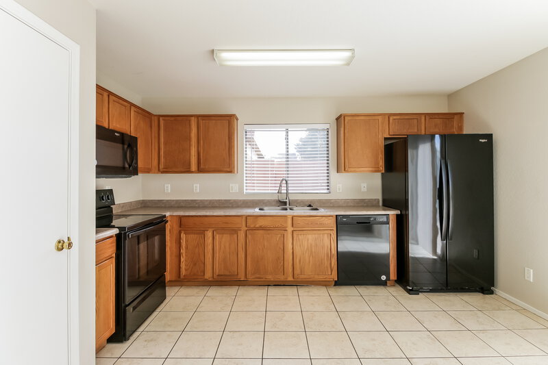2,090/Mo, 10849 E Carol Ave Mesa, AZ 85208 Kitchen View