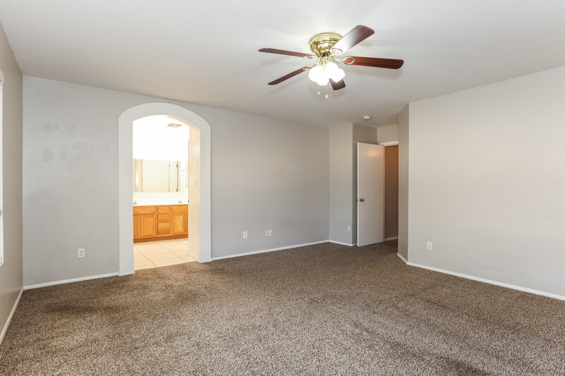 2,160/Mo, 8818 W Salter Dr Peoria, AZ 85382 Main Bedroom View 2