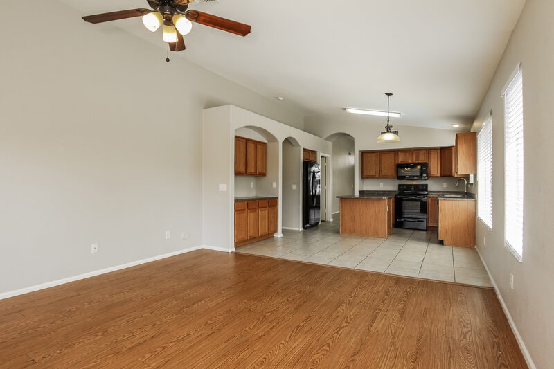 2,730/Mo, 15871 W Linden St Goodyear, AZ 85338 Living Room View 3