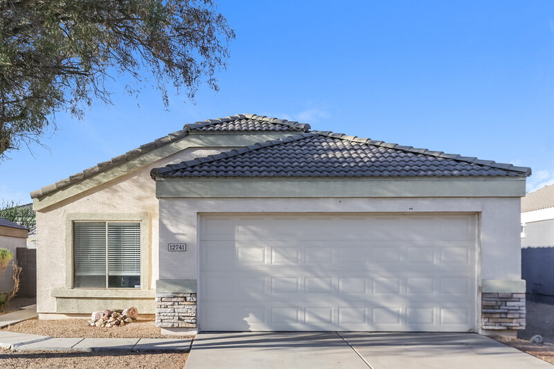 1,875/Mo, 12741 W Sweetwater Ave El Mirage, AZ 85335 External View