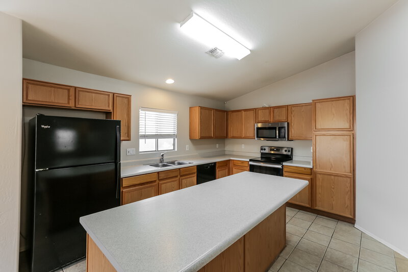 1,875/Mo, 12741 W Sweetwater Ave El Mirage, AZ 85335 Kitchen View