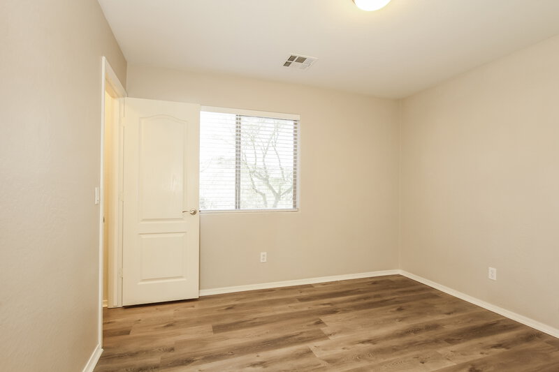 3,330/Mo, 2507 W Old Paint Trl Phoenix, AZ 85086 Bedroom View