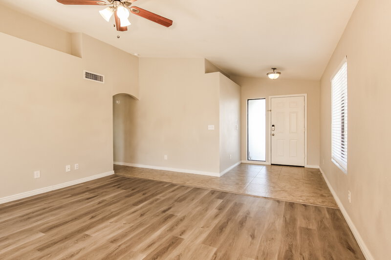 2,455/Mo, 5539 E Elena Ave Mesa, AZ 85206 Living Room View 2