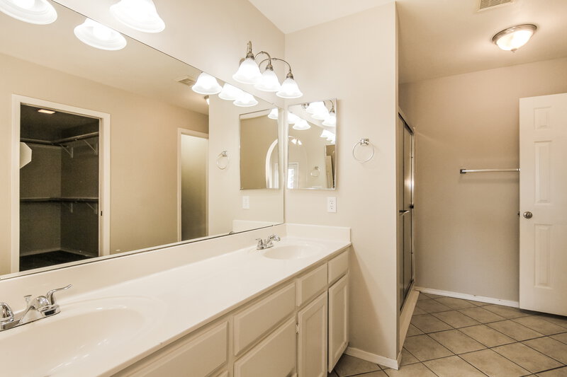 2,455/Mo, 5539 E Elena Ave Mesa, AZ 85206 Main Bathroom View