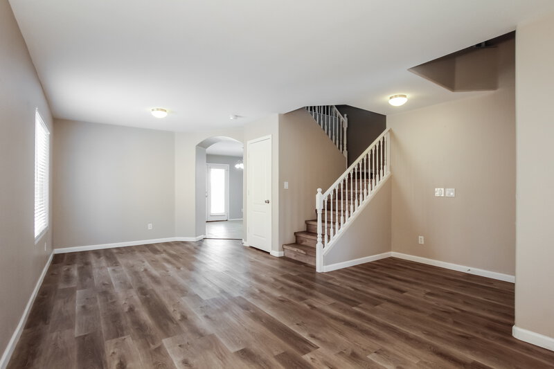 2,110/Mo, 2609 N 128th Dr Avondale, AZ 85392 Living Room View