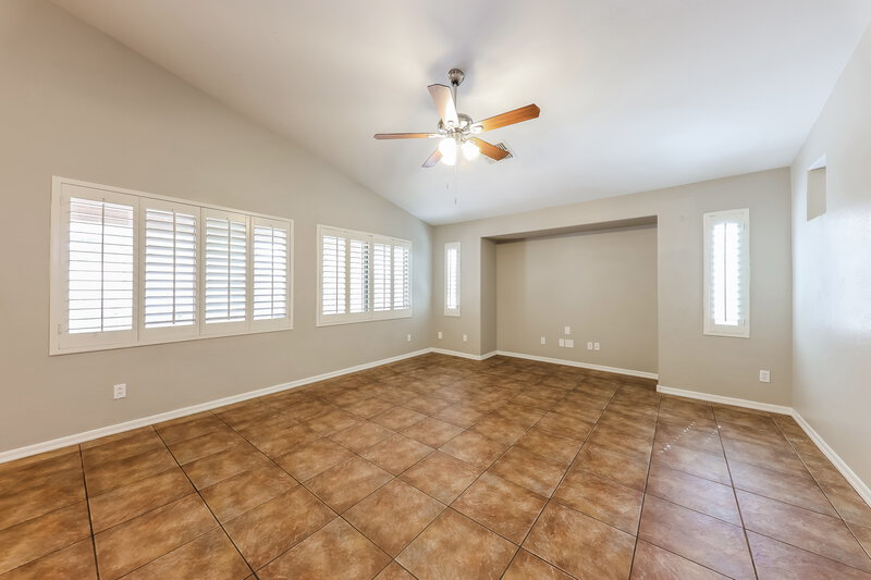 2,060/Mo, 25644 W Magnolia St Buckeye, AZ 85326 Family Room View
