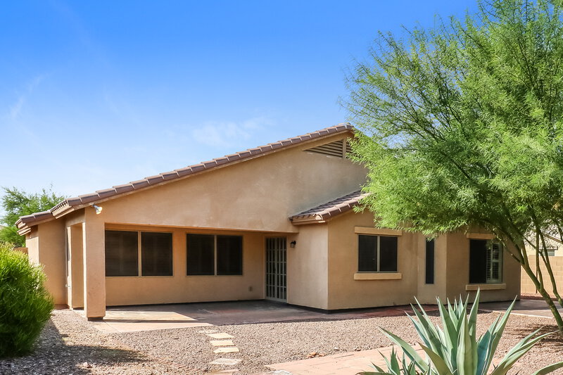 2,250/Mo, 25644 W Magnolia St Buckeye, AZ 85326 Rear View