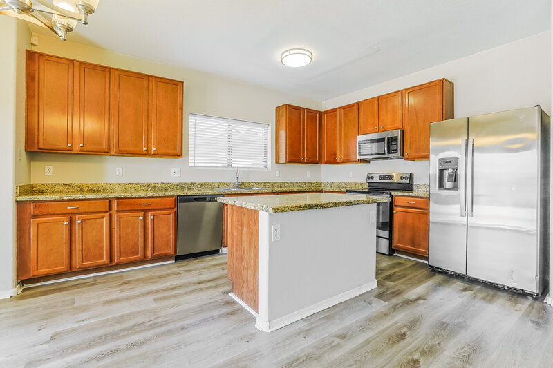 2,510/Mo, 2445 W Spencer Run Phoenix, AZ 85041 Kitchen View