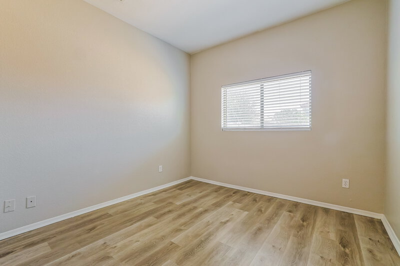 2,510/Mo, 2445 W Spencer Run Phoenix, AZ 85041 Bedroom View 4