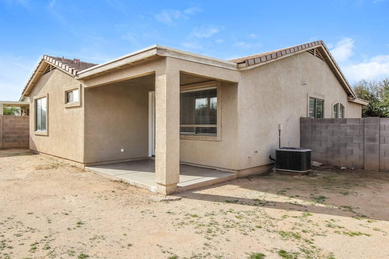 1,950/Mo, 6639 S 17th Ave Phoenix, AZ 85041 Rear View 2