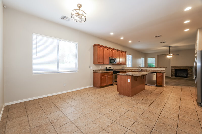 0/Mo, 4626 S Marble St Gilbert, AZ 85297 Dining Room View