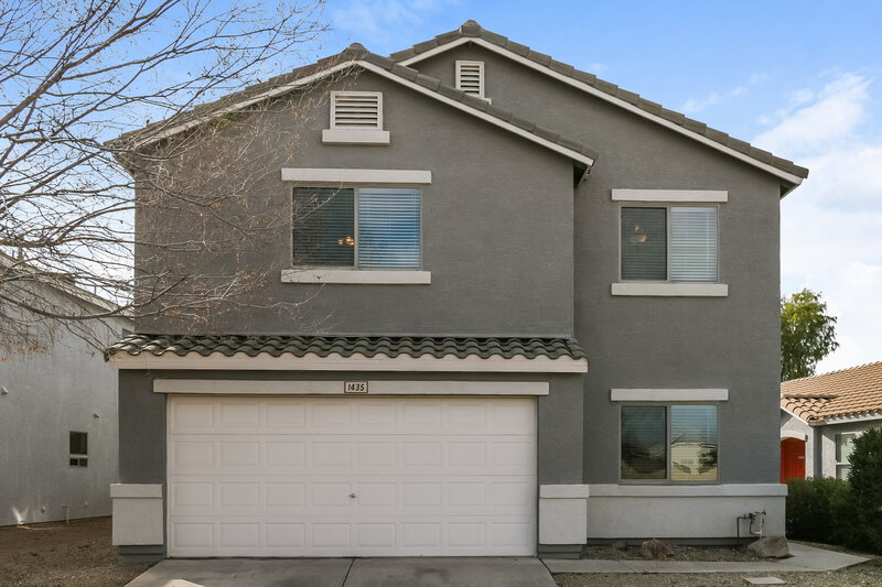 2,080/Mo, 1435 E Pryor Rd San Tan Valley, AZ 85140 External View