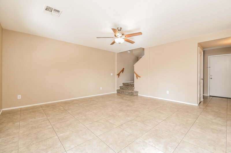 2,080/Mo, 1435 E Pryor Rd San Tan Valley, AZ 85140 Living Room View 3