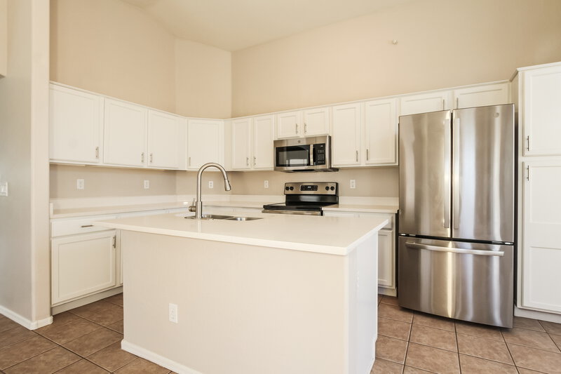 1,985/Mo, 6426 W Watkins St Phoenix, AZ 85043 Kitchen View