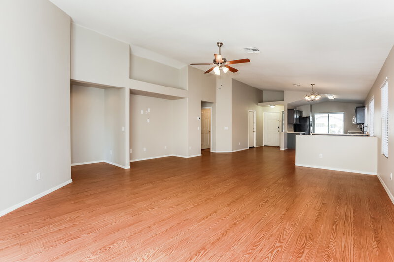 2,315/Mo, 10253 E Crescent Ave Mesa, AZ 85208 Living Room View 2