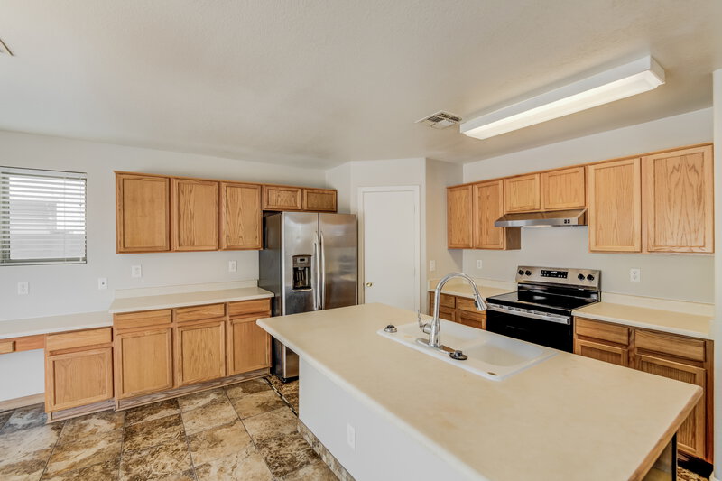 3,260/Mo, 16206 N 162nd Dr Surprise, AZ 85374 Kitchen View 2