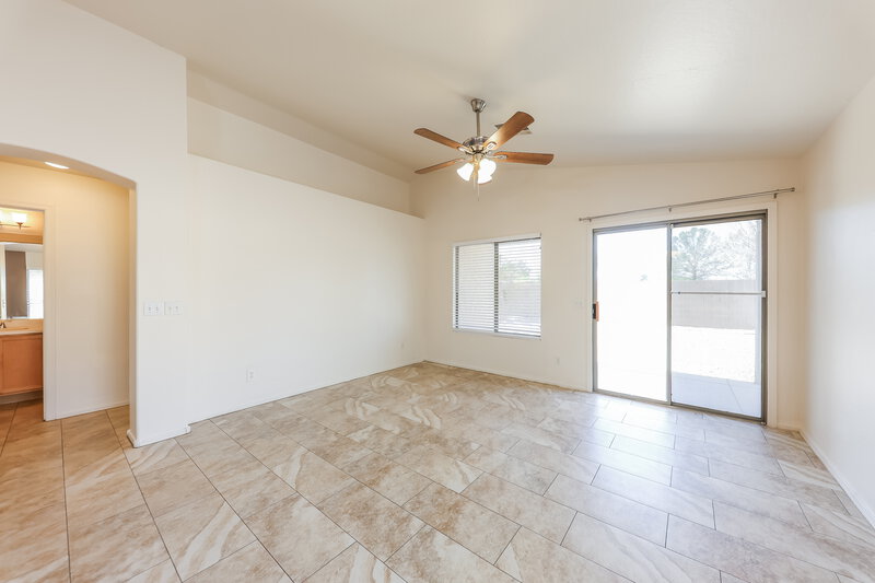 2,035/Mo, 15019 W Port au Prince Ln Surprise, AZ 85379 Dining Room View 2