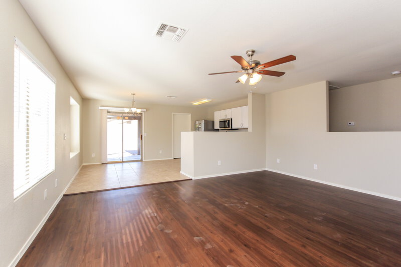 1,915/Mo, 16080 W Jackson St Goodyear, AZ 85338 Living Room View 2