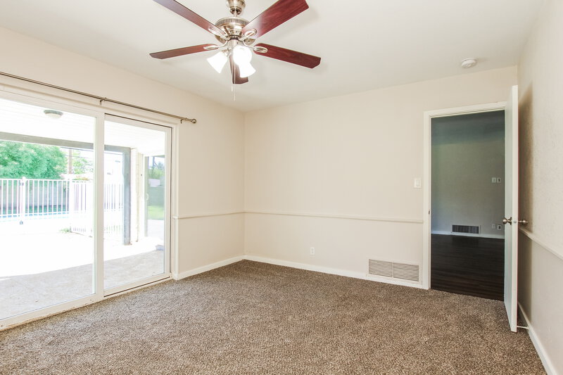 2,550/Mo, 7710 N 7Th Ave Phoenix, AZ 85021 Bedroom View