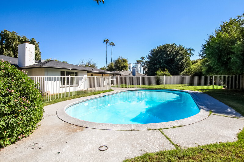 2,550/Mo, 7710 N 7Th Ave Phoenix, AZ 85021 Rear View 2