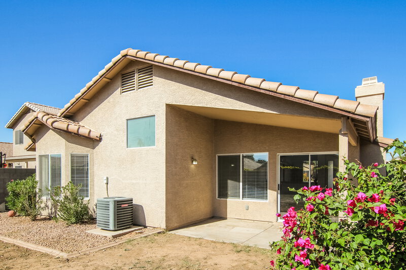 1,915/Mo, 8547 W Laurel Ln Peoria, AZ 85345 Rear View 2