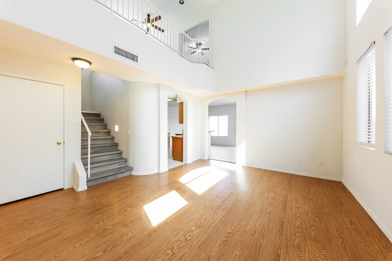 2,190/Mo, 3576 W Chama Rd Glendale, AZ 85310 Living Room View