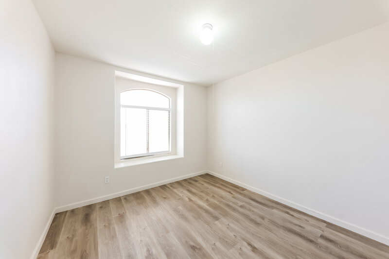 2,190/Mo, 3576 W Chama Rd Glendale, AZ 85310 Bedroom View 2