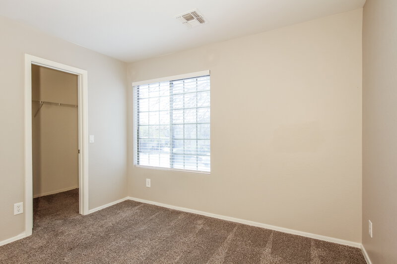 2,355/Mo, 4825 N 111th Gln Phoenix, AZ 85037 Bedroom View