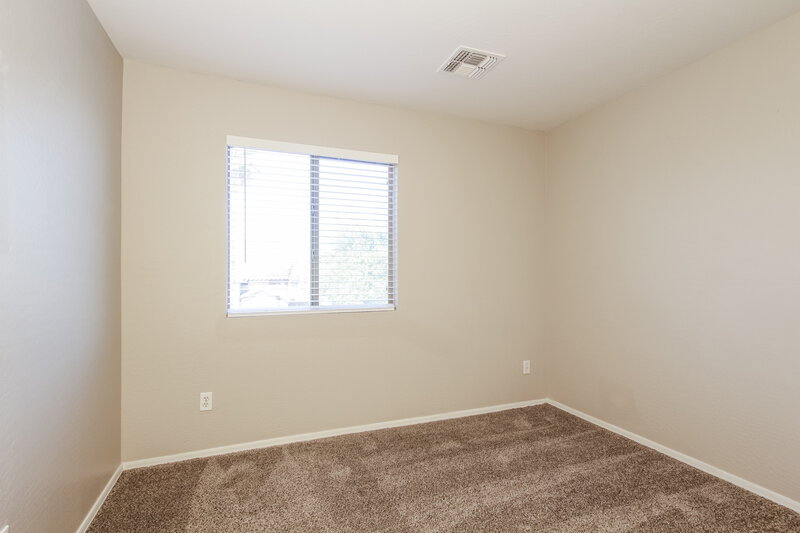 2,355/Mo, 4825 N 111th Gln Phoenix, AZ 85037 Bedroom View 4