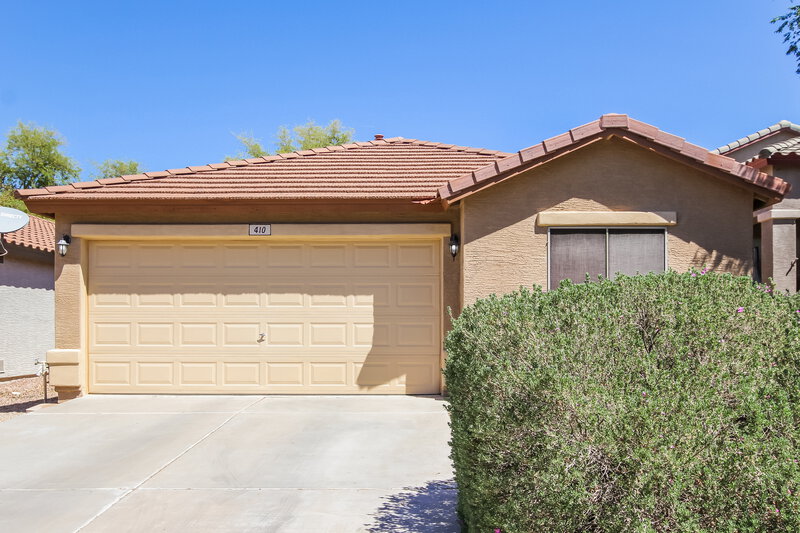 1,880/Mo, 410 E Daniella Dr San Tan Valley, AZ 85140 External View