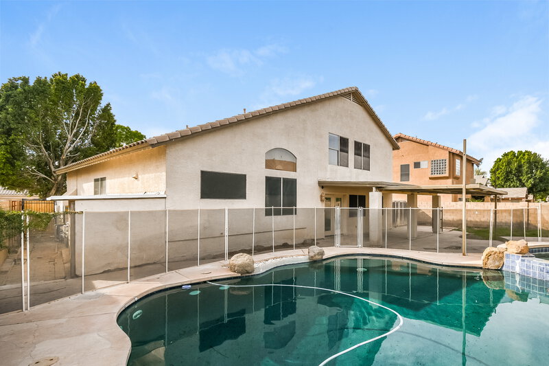 3,990/Mo, 1500 E Toledo St Gilbert, AZ 85295 Pool View