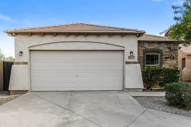 1,920/Mo, 5438 W Pollack St Laveen, AZ 85339 External View