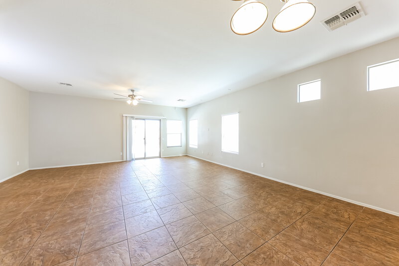 2,295/Mo, 5438 W Pollack St Laveen, AZ 85339 Dining Room View 2