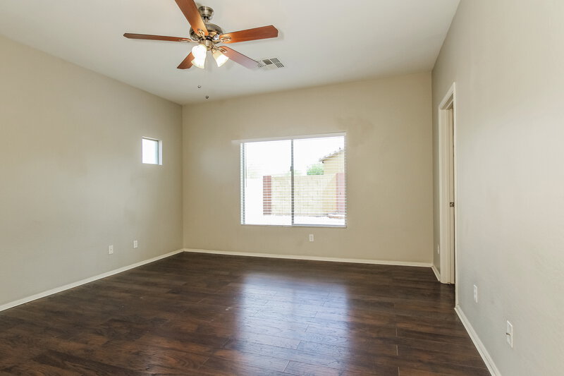 1,920/Mo, 5438 W Pollack St Laveen, AZ 85339 Main Bedroom View 2