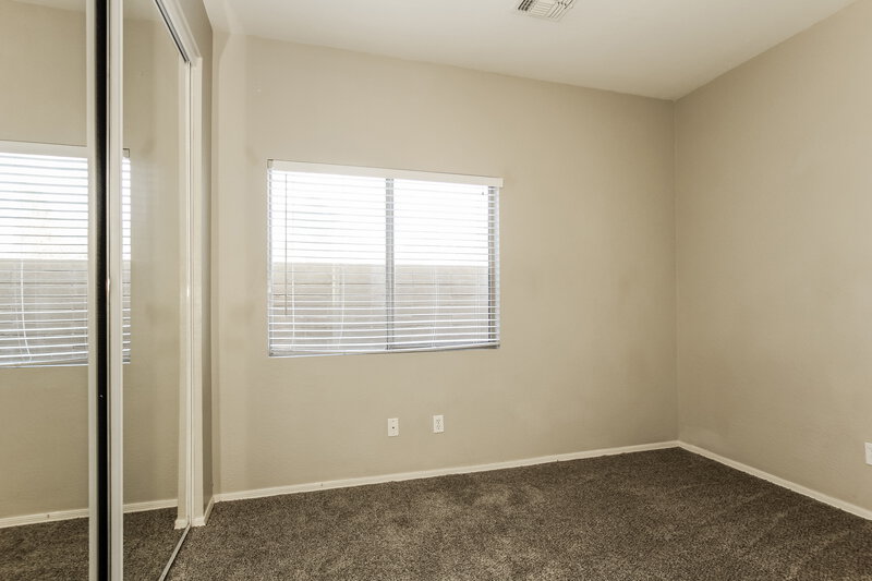1,920/Mo, 5438 W Pollack St Laveen, AZ 85339 Bedroom View 2