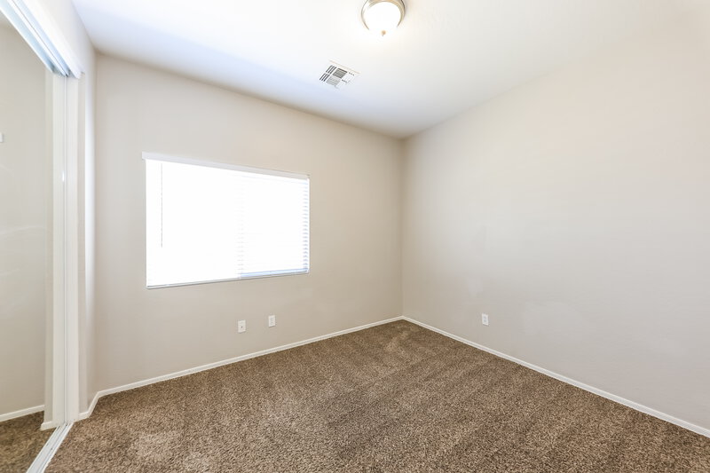 2,295/Mo, 5438 W Pollack St Laveen, AZ 85339 Bedroom View