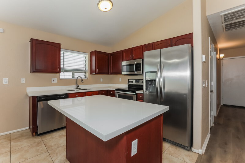 1,750/Mo, 28953 N Coal Ave San Tan Valley, AZ 85143 Kitchen View