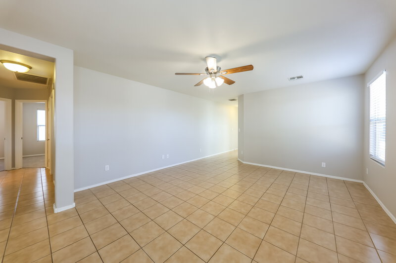 1,800/Mo, 17746 W Red Bird Rd Surprise, AZ 85387 Living Room View 2