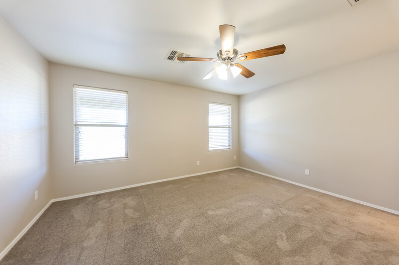 1,800/Mo, 17746 W Red Bird Rd Surprise, AZ 85387 Main Bedroom View