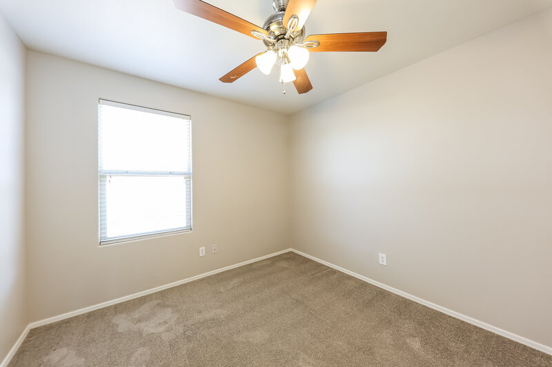 1,800/Mo, 17746 W Red Bird Rd Surprise, AZ 85387 Bedroom View